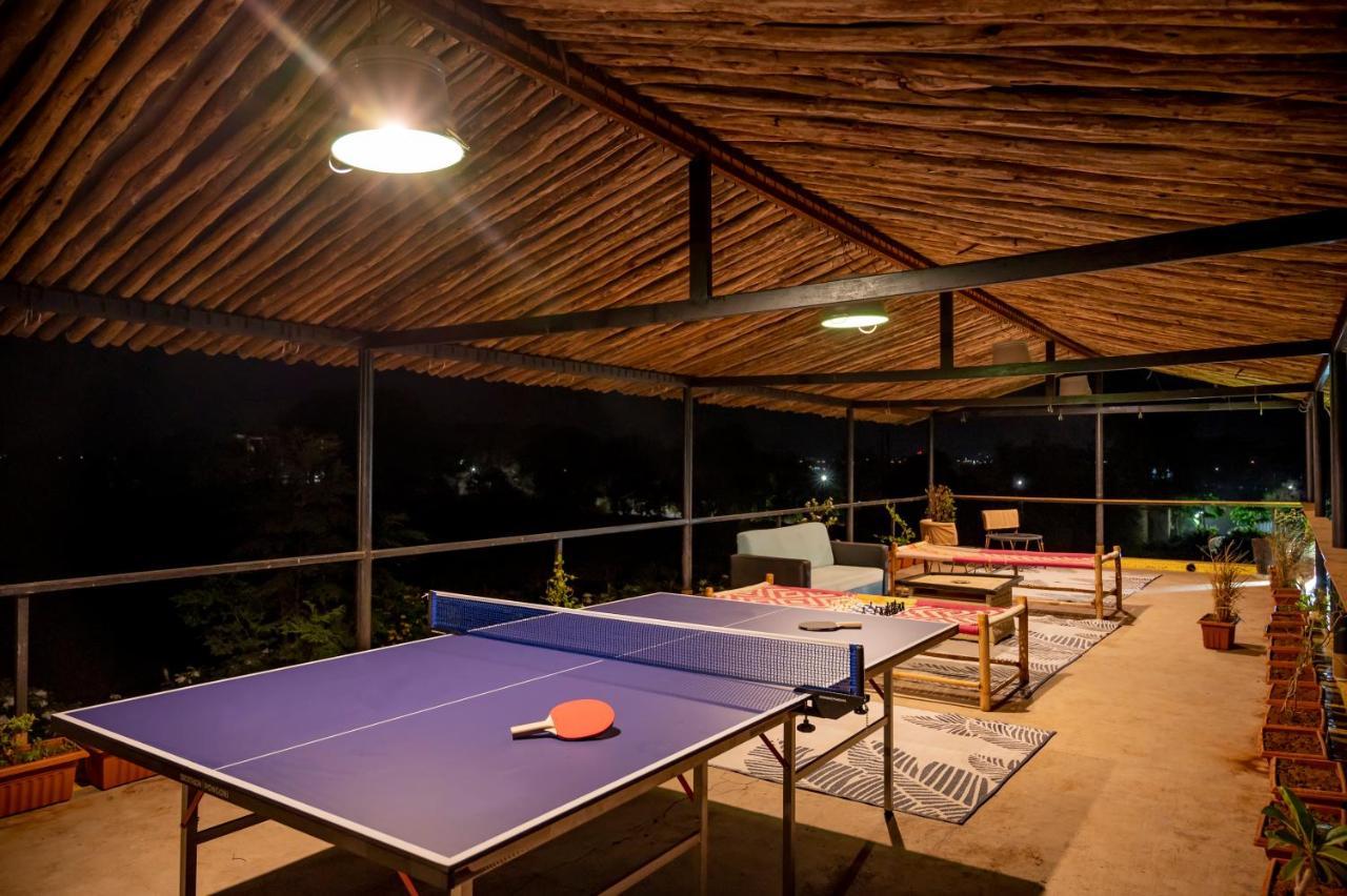 Saffronstays Onellaa, Nashik - Infinity Pool Villa Surrounded By A Vineyard Luaran gambar